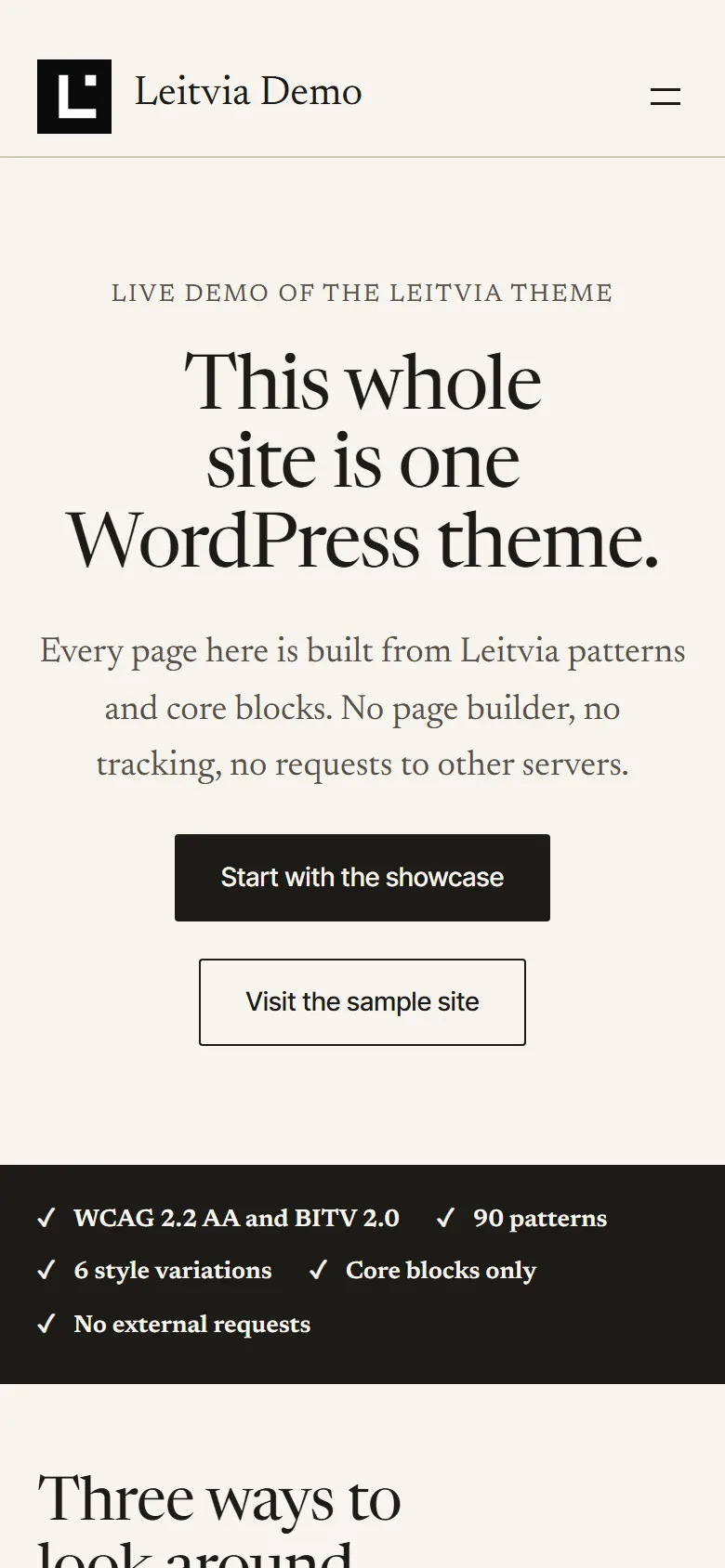 The same start page on a phone: headline, two stacked buttons and the strip with the checks